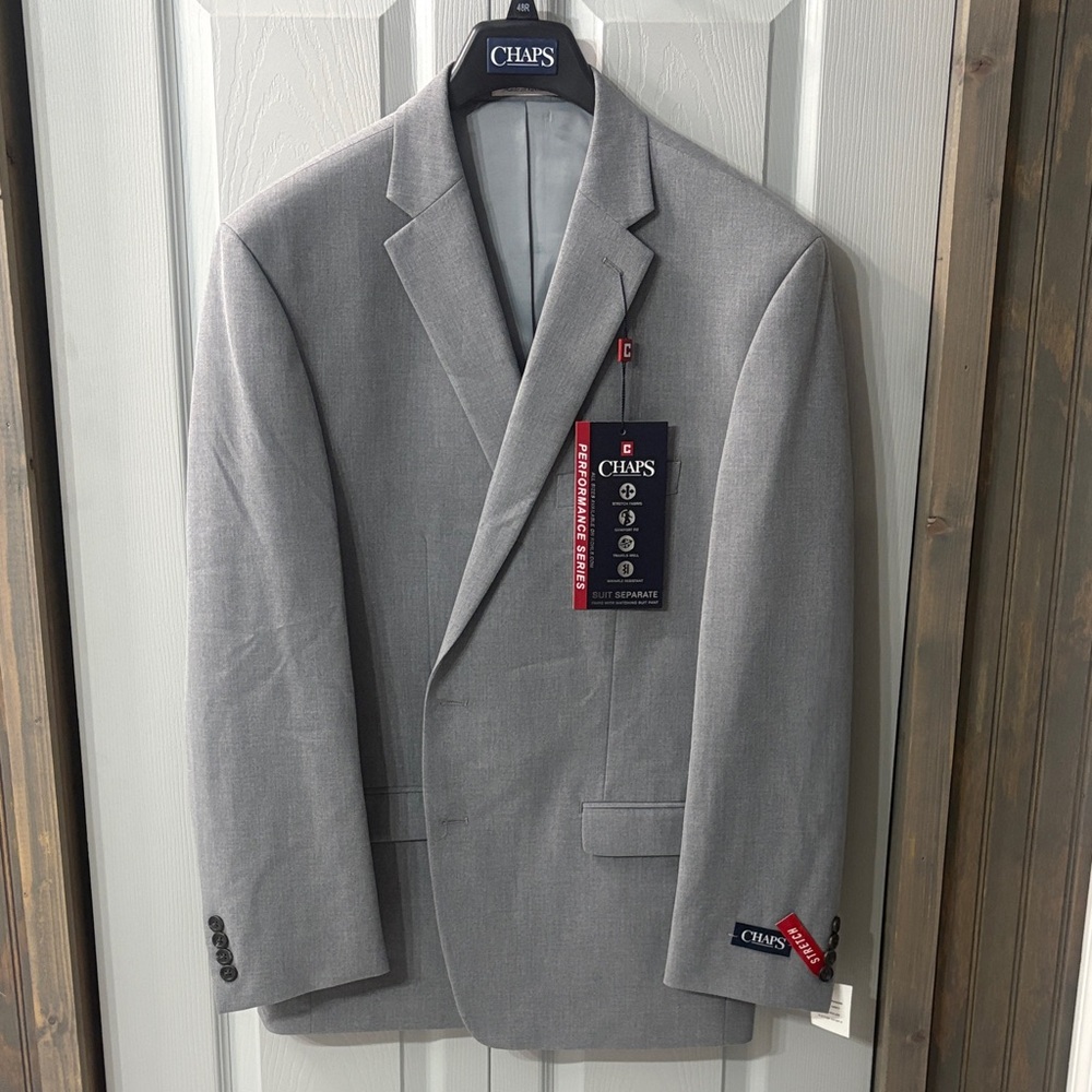 NWT Chaps Men's Light Gray Stretch Suit Jacket 48Reg - Pants 40x30” comes w/bag